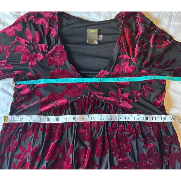 Taylor Sz 4 Floral Burnout Velvet Dress Tiered Black & Burgundy Oversized Goth - Picture 11 of 12